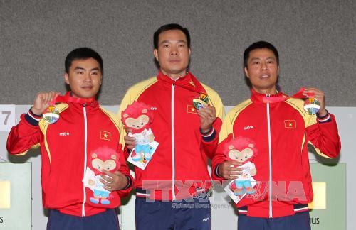 SEA Games 28 Huy chương vàng đầu tiên cho bộ môn bắn súng của đoàn TTVN